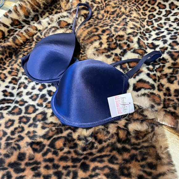 FREDERICKS Hollywood Exxtreme Cleavage Bra 38C NAVY - Picture 2 of 6